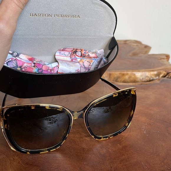 Barton Perreira Demosielle Sunglasses NWOT - Picture 9 of 9